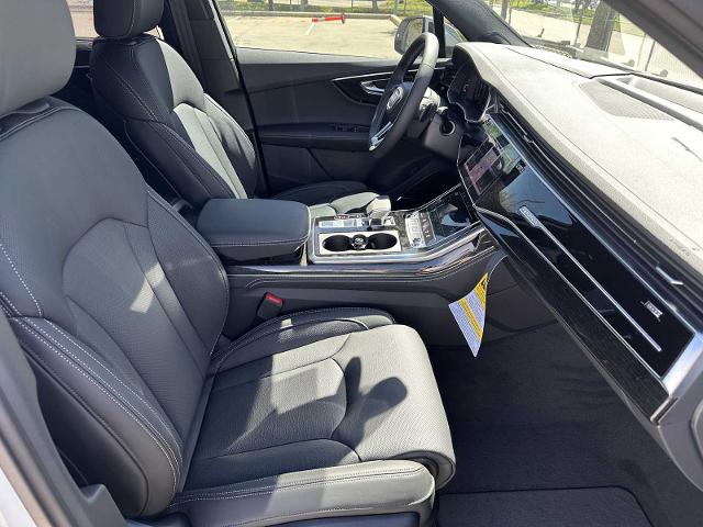 2025 Audi Q7 Vehicle Photo in HOUSTON, TX 77090