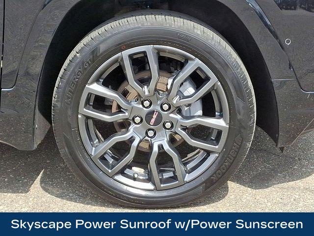 2023 GMC Terrain Vehicle Photo in DANBURY, CT 06810-5034