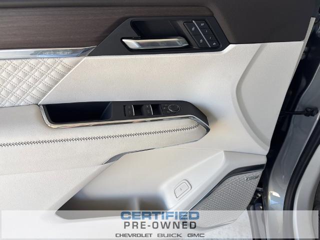 2024 GMC Acadia Vehicle Photo in MANHATTAN, KS 66502-5036