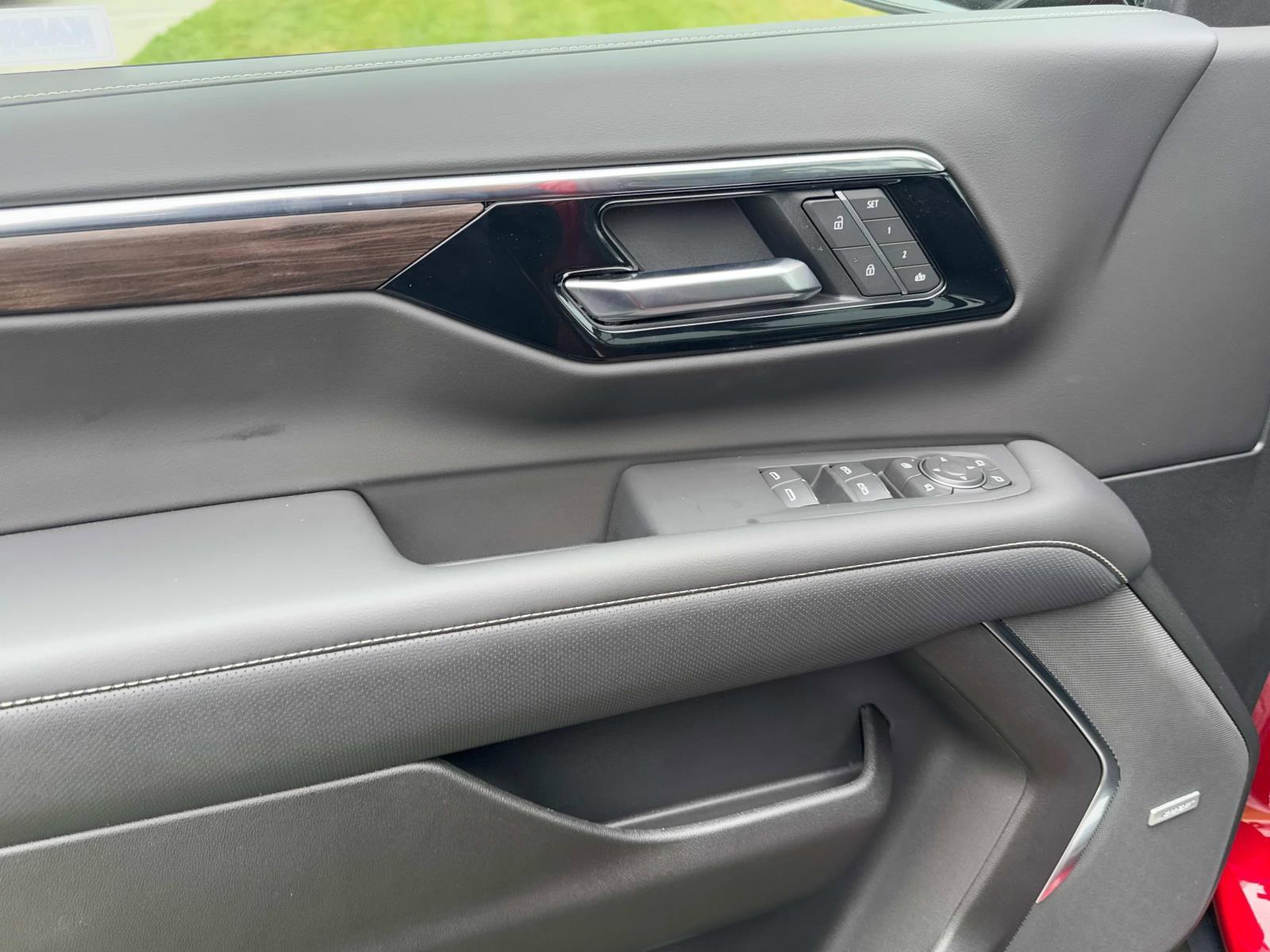 2025 Chevrolet Tahoe Vehicle Photo in LOS ANGELES, CA 90007-3794