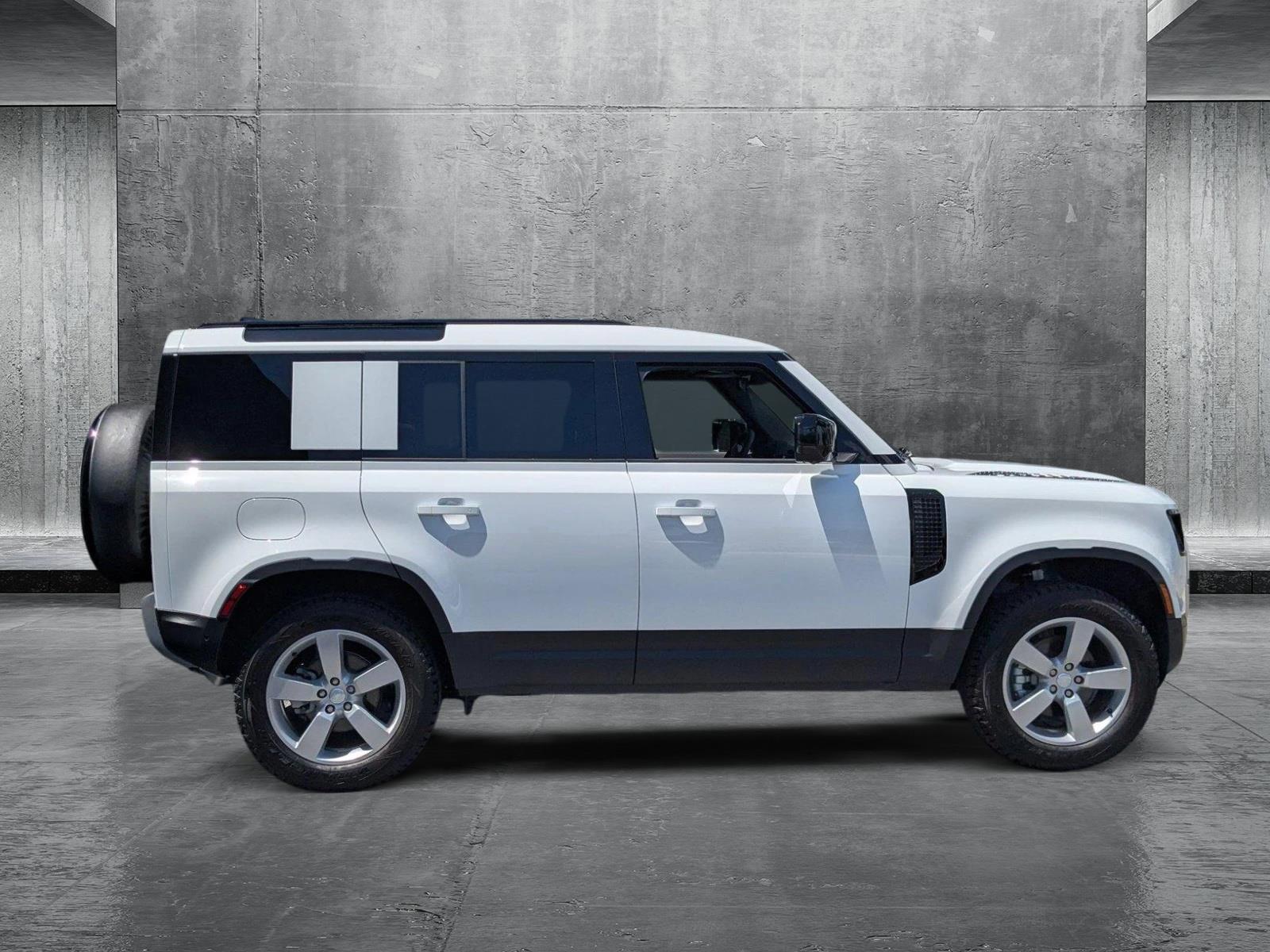 2025 Land Rover Defender Vehicle Photo in Pompano Beach, FL 33064