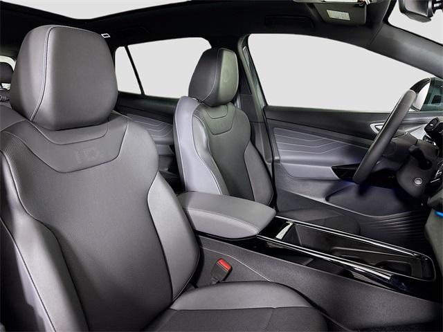 2023 Volkswagen ID.4 Vehicle Photo in Puyallup, WA 98371