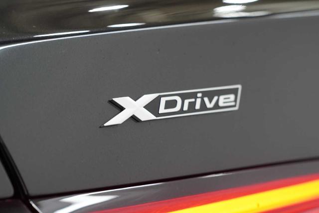 2025 BMW 540i xDrive Vehicle Photo in GRAPEVINE, TX 76051
