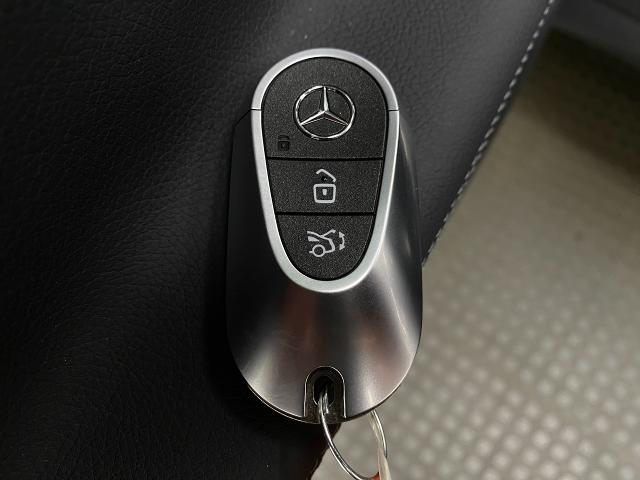 2025 Mercedes-Benz GLC Vehicle Photo in Appleton, WI 54913