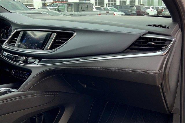 2024 Buick Enclave Vehicle Photo in TOPEKA, KS 66609-0000