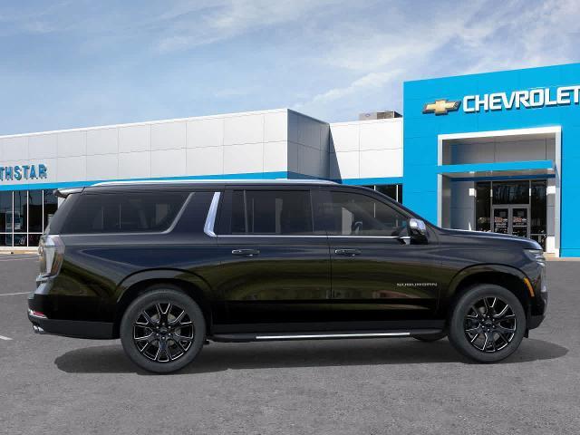 2025 Chevrolet Suburban Vehicle Photo in MOON TOWNSHIP, PA 15108-2571