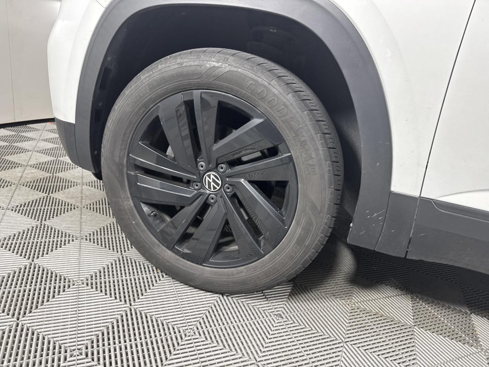 2022 Volkswagen Atlas Cross Sport Vehicle Photo in Georgetown, TX 78626