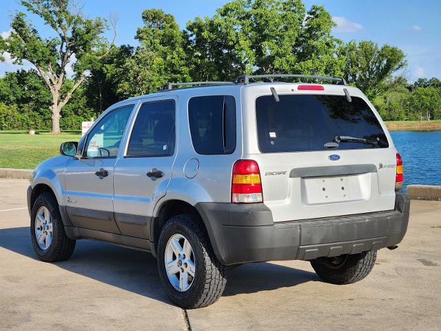 2005 Ford Escape Vehicle Photo in DENTON, TX 76210-9321
