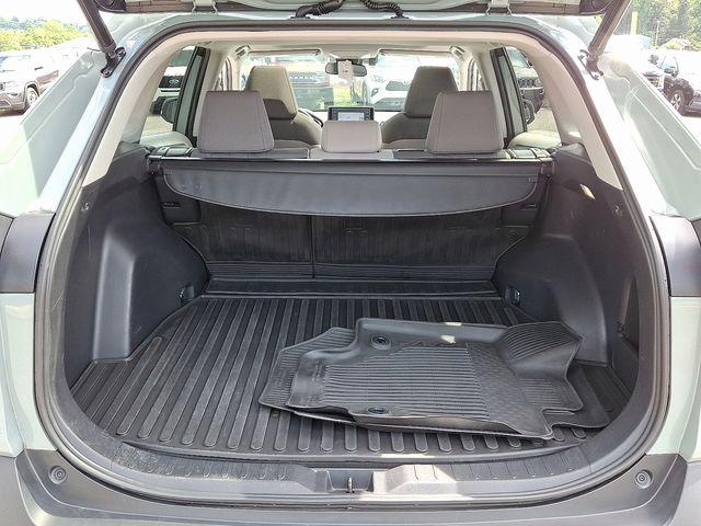 2022 Toyota RAV4 Vehicle Photo in WATERTOWN, CT 06795-3318