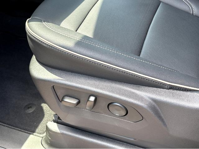 2025 Chevrolet Suburban Vehicle Photo in BEAUFORT, SC 29906-4218