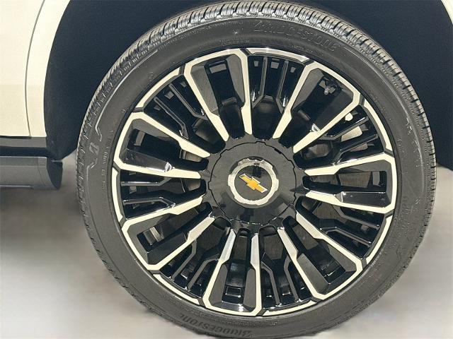 2025 Chevrolet Tahoe Vehicle Photo in EVERETT, WA 98203-5662