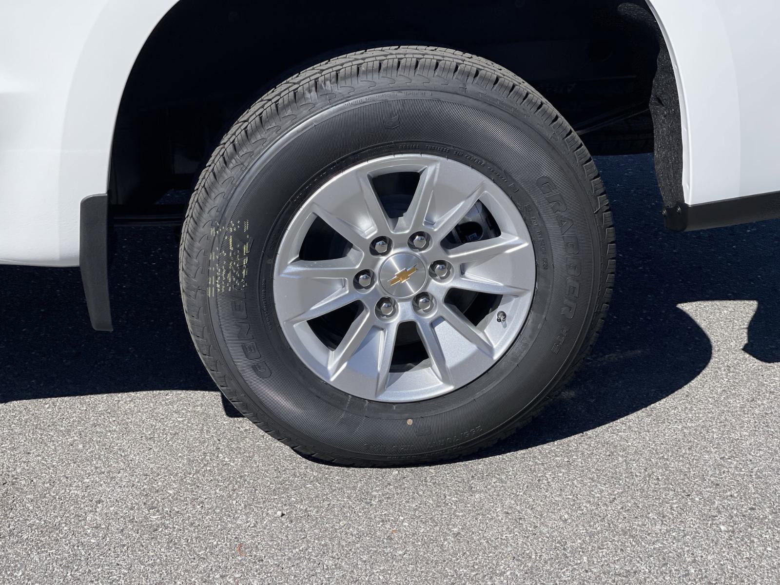 2025 Chevrolet Silverado 1500 Vehicle Photo in BENTONVILLE, AR 72712-4322