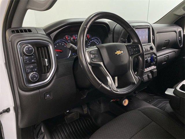 Used 2020 Chevrolet Silverado 1500 LT with VIN 1GCUYDEDXLZ177216 for sale in Portland, OR