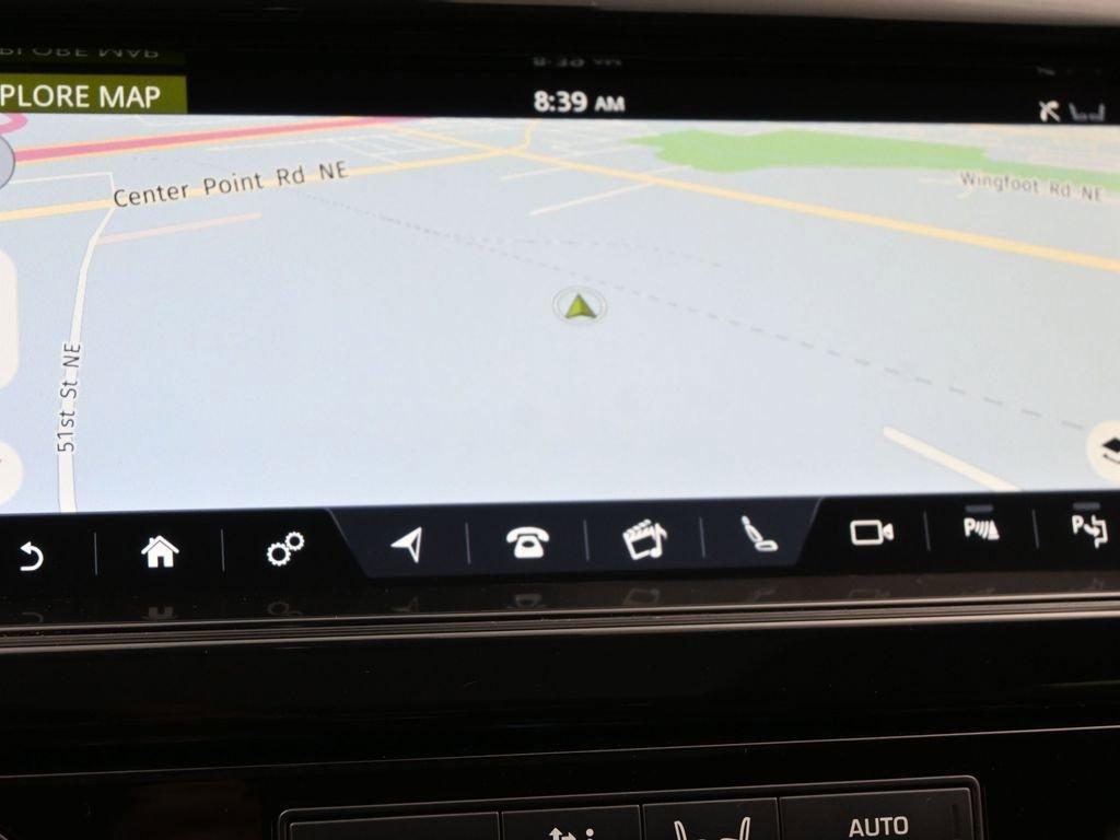 2019 Discovery Vehicle Photo in Marion, IA 52302
