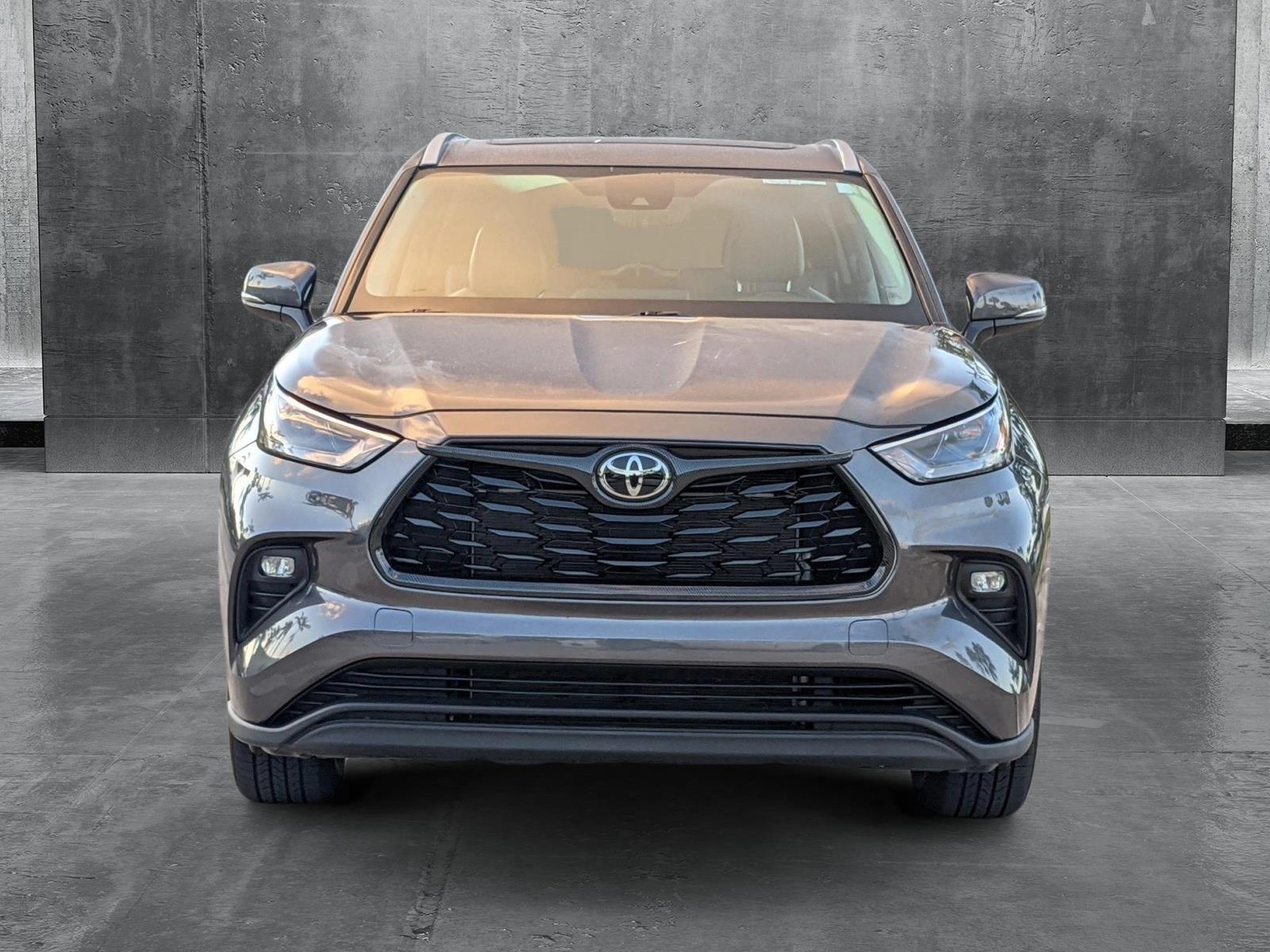 2022 Toyota Highlander Vehicle Photo in Davie, FL 33331