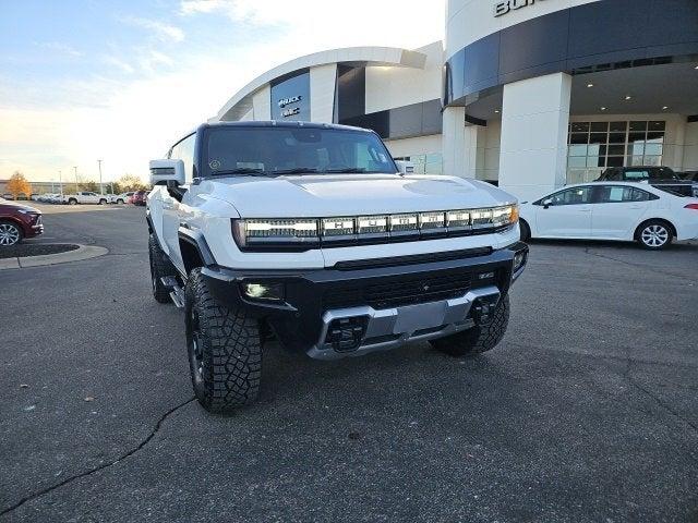 2025 GMC HUMMER EV SUV Vehicle Photo in Fishers, IN 46038
