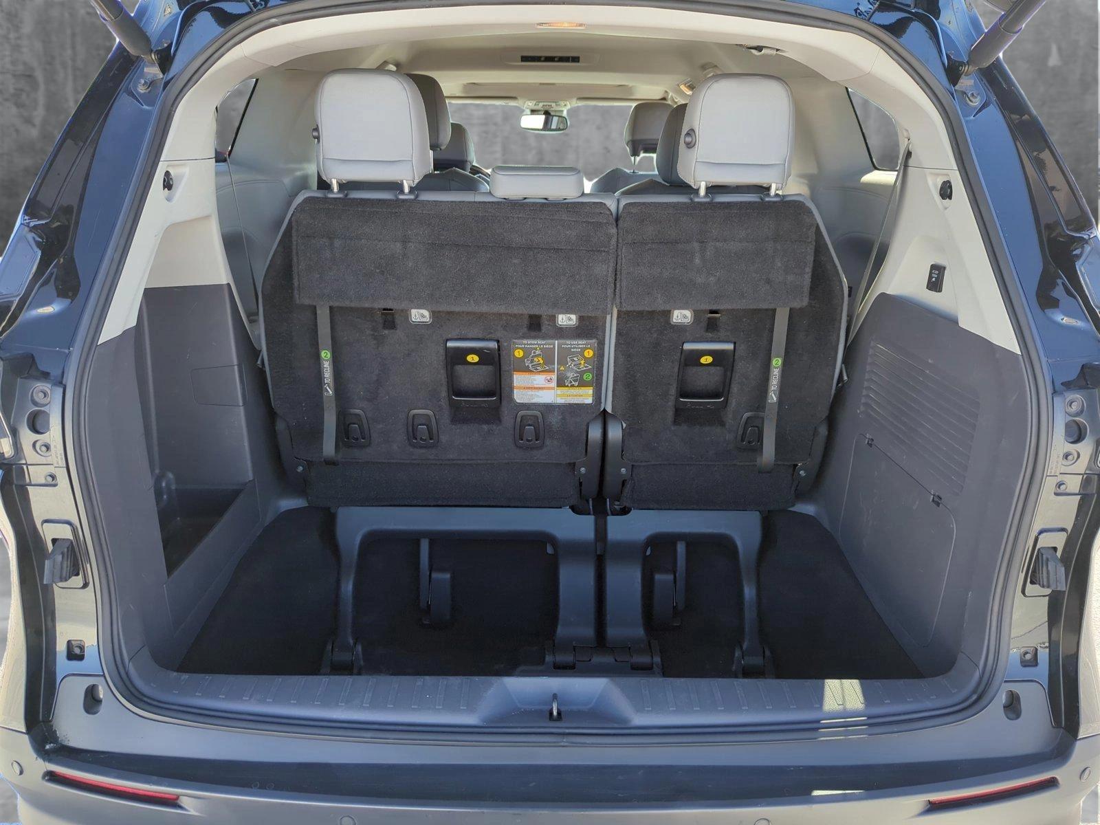 2022 Toyota Sienna Vehicle Photo in Ft. Myers, FL 33907