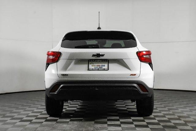 2025 Chevrolet Trax Vehicle Photo in PUYALLUP, WA 98371-4149