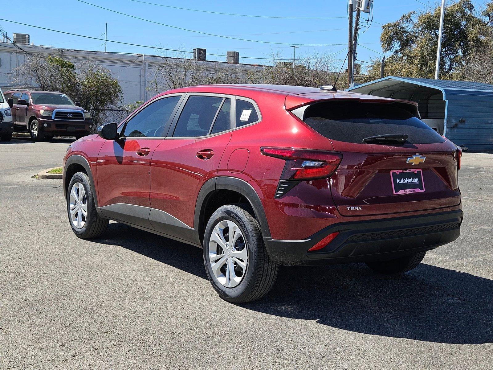 2025 Chevrolet Trax Vehicle Photo in AUSTIN, TX 78759-4154