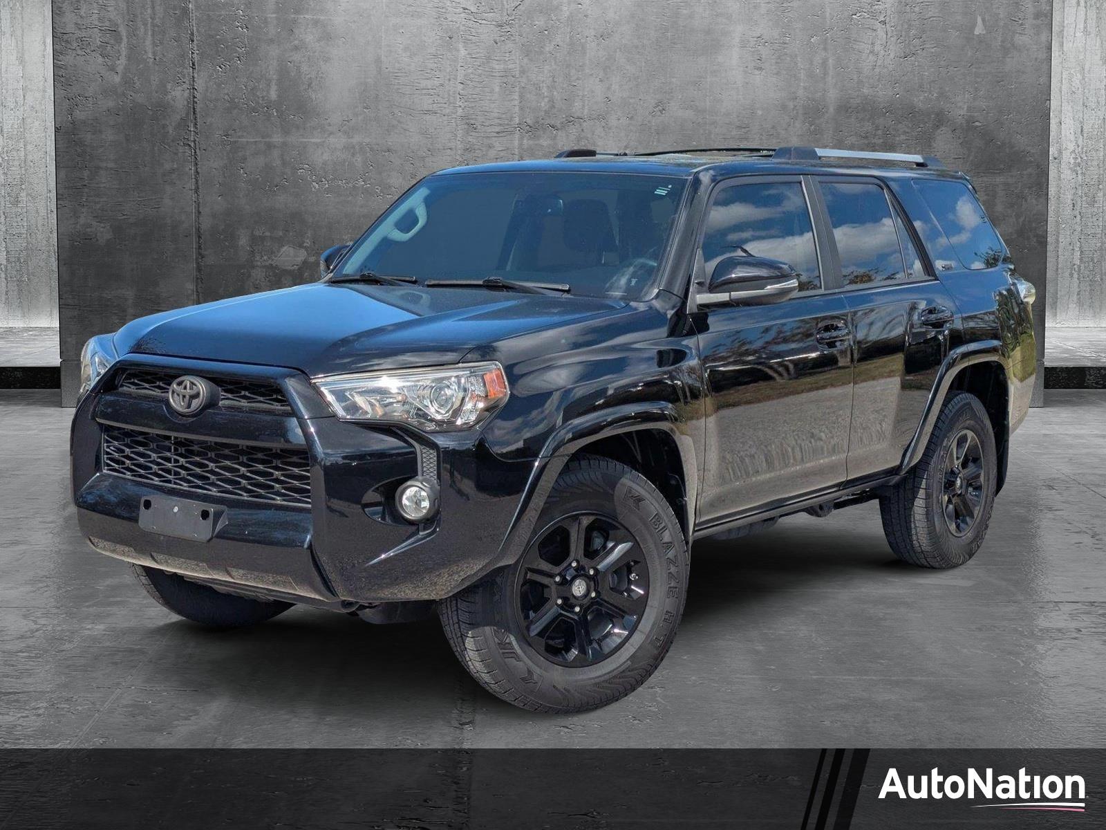 2019 Toyota 4Runner Vehicle Photo in Sarasota, FL 34231