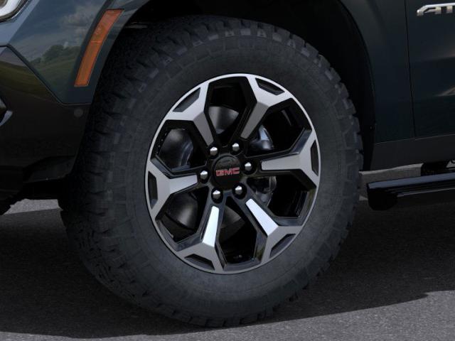 2025 GMC Yukon XL Vehicle Photo in TOPEKA, KS 66609-0000
