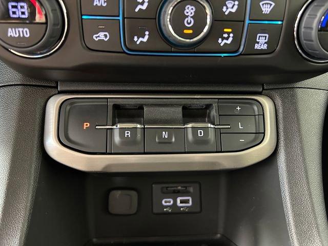 2023 GMC Acadia Vehicle Photo in MEDINA, OH 44256-9631