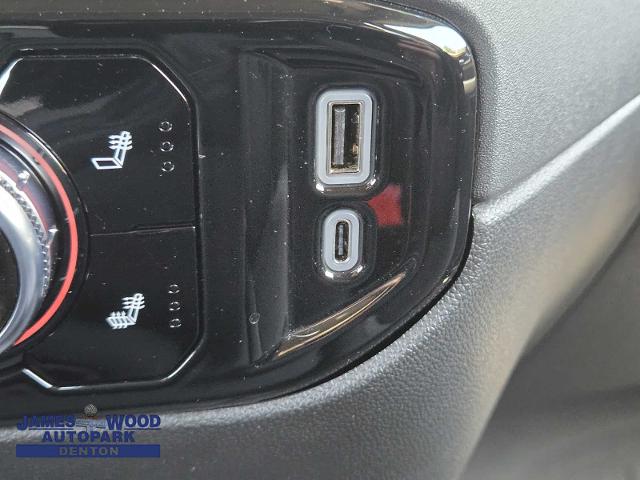 2024 GMC Sierra 1500 Vehicle Photo in DENTON, TX 76210-9321