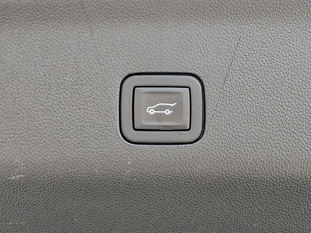 2024 Chevrolet Suburban Vehicle Photo in DANBURY, CT 06810-5034