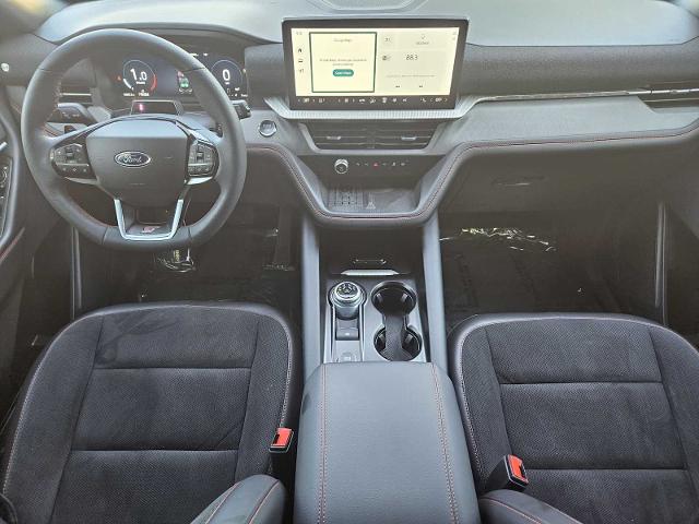 2025 Ford Explorer Vehicle Photo in FORT WORTH, TX 76132