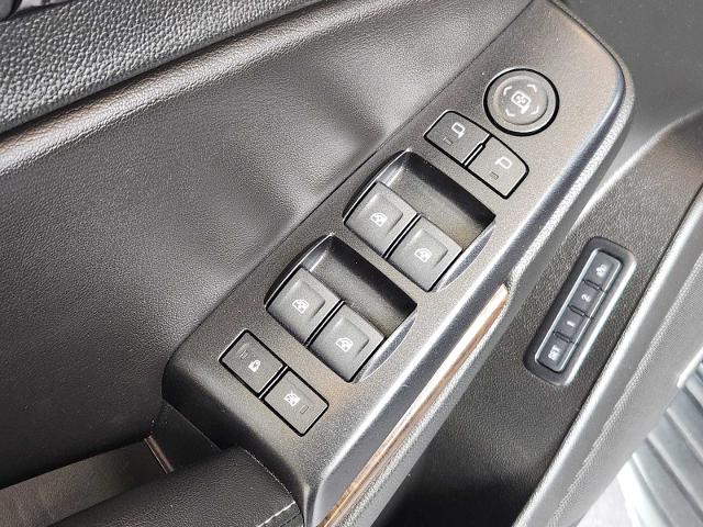 2018 Chevrolet Suburban Vehicle Photo in HOUSTON, TX 77079