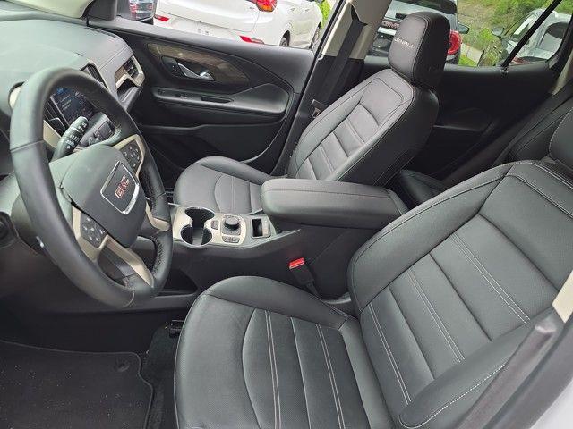 2024 GMC Terrain Vehicle Photo in Pleasant Hills, PA 15236
