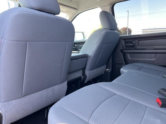 2019 Ram 1500 Classic Vehicle Photo in GREEN BAY, WI 54304-5303