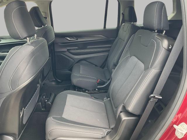 2023 Jeep Grand Cherokee L Vehicle Photo in Kaukauna, WI 54130