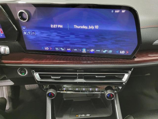 2024 Chevrolet Traverse Vehicle Photo in APPLETON, WI 54914-4656