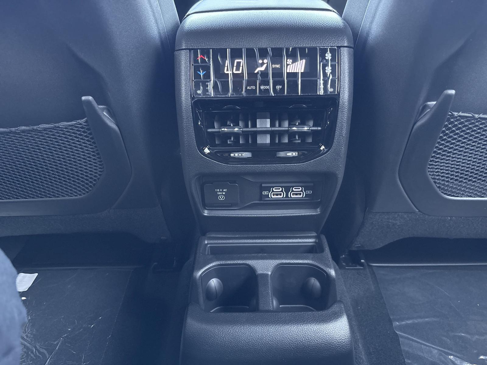 2025 Jeep Grand Cherokee L Vehicle Photo in Mechanicsburg, PA 17050-1707