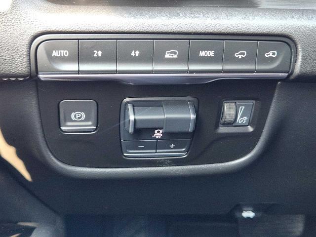 2022 Cadillac Escalade Vehicle Photo in DENTON, TX 76210-9321