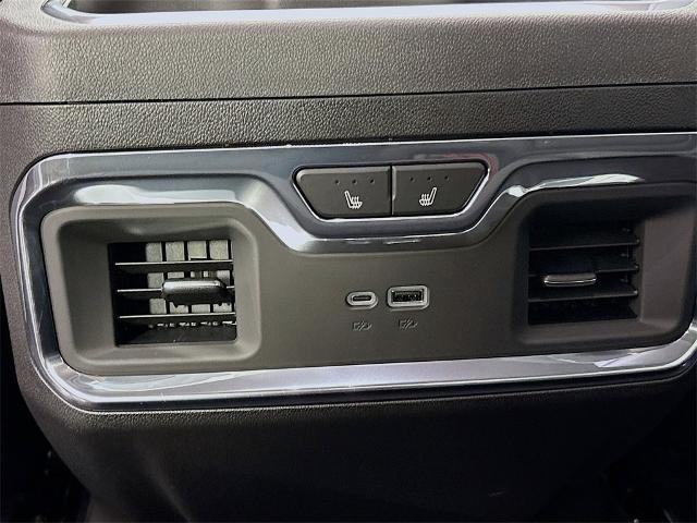 2026 GMC Sierra 1500 Vehicle Photo in PUYALLUP, WA 98371-4149