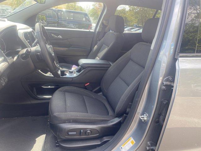 2023 GMC Acadia Vehicle Photo in Doylsetown, PA 18901