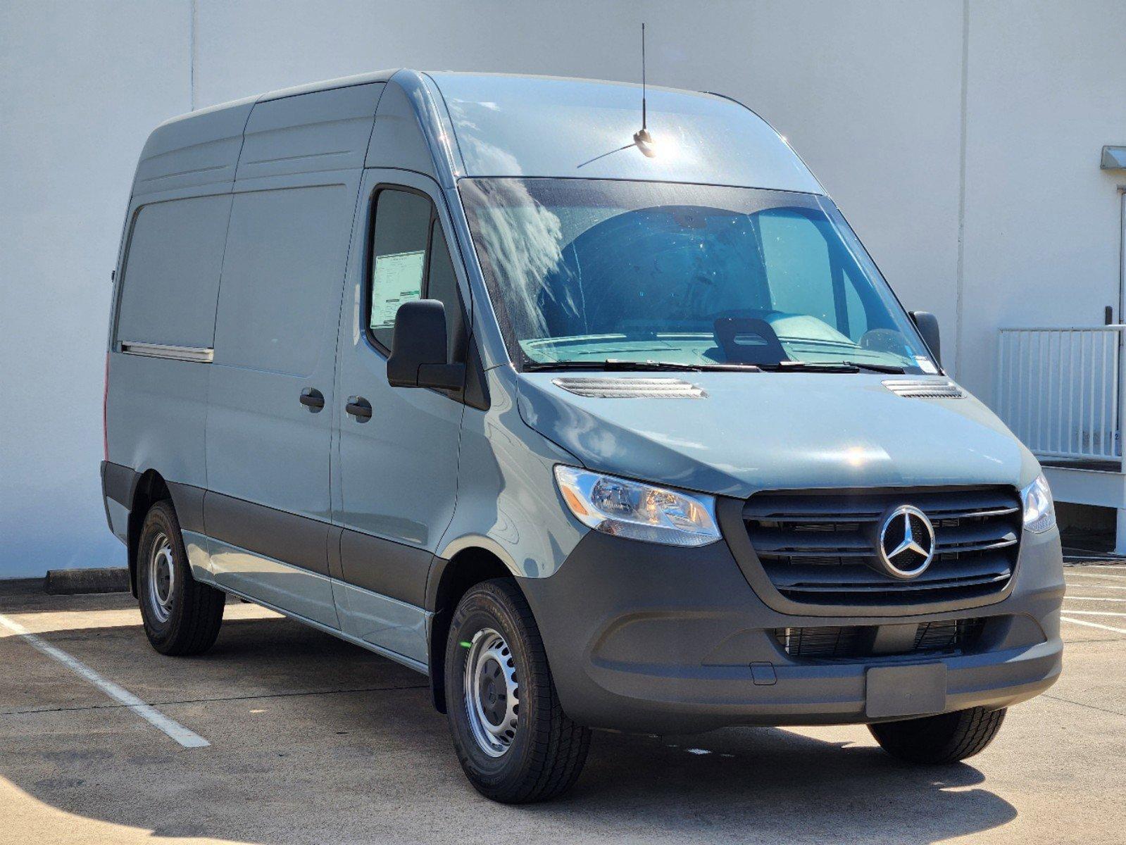 2025 Mercedes-Benz Sprinter Cargo Van Vehicle Photo in HOUSTON, TX 77079