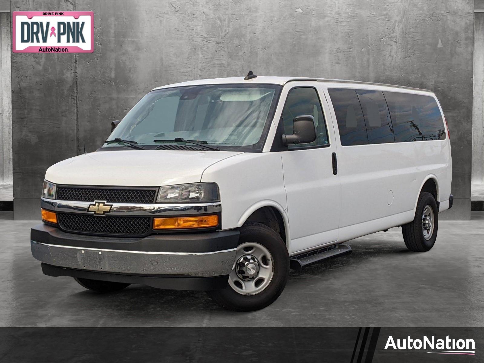 2019 Chevrolet Express Passenger Vehicle Photo in LAUREL, MD 20707-4622