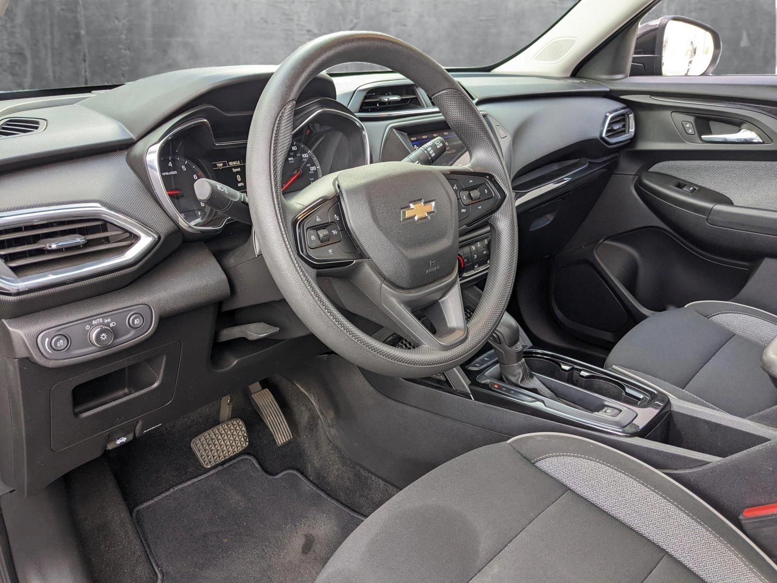 2023 Chevrolet Trailblazer Vehicle Photo in VALENCIA, CA 91355-1705