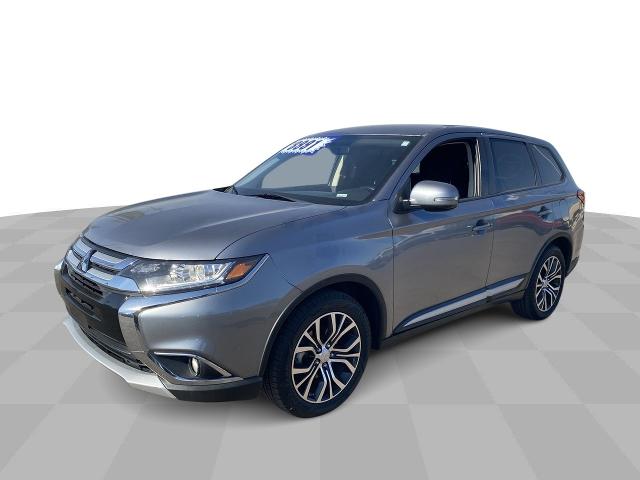 2016 Mitsubishi Outlander SE photo 33