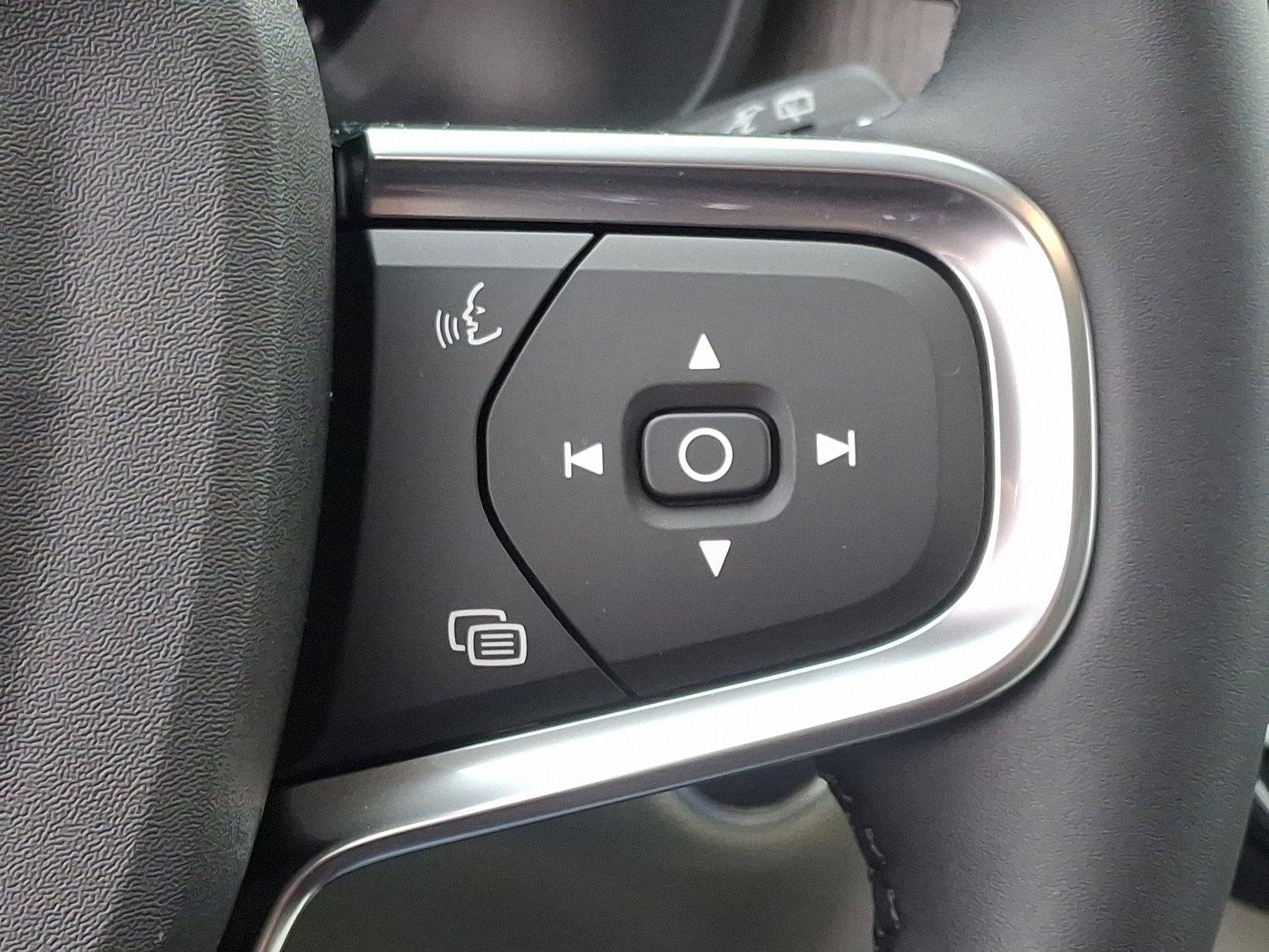 2025 Volvo XC40 Vehicle Photo in Trevose, PA 19053