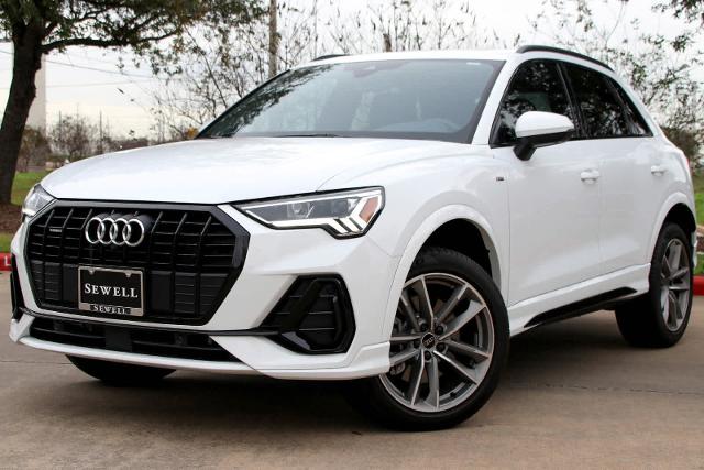 2024 Audi Q3 Vehicle Photo in SUGAR LAND, TX 77478