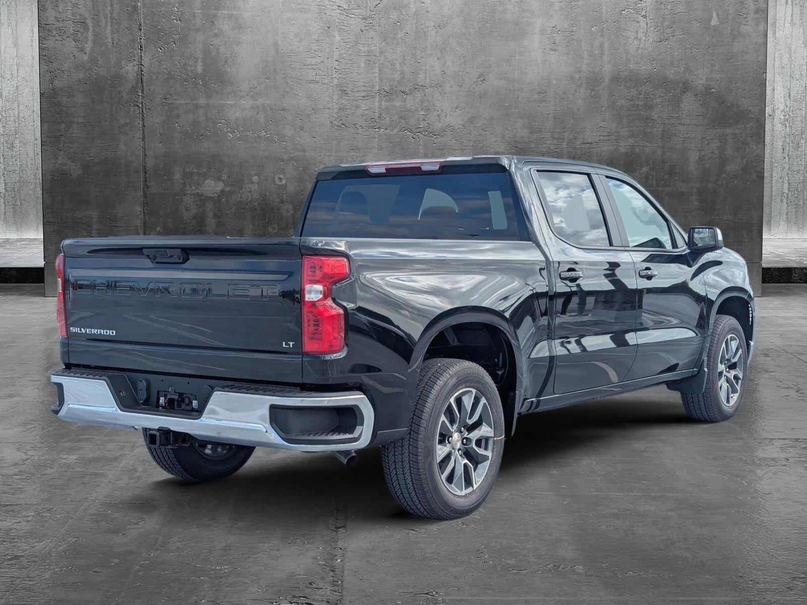 2025 Chevrolet Silverado 1500 Vehicle Photo in PEMBROKE PINES, FL 33024-6534