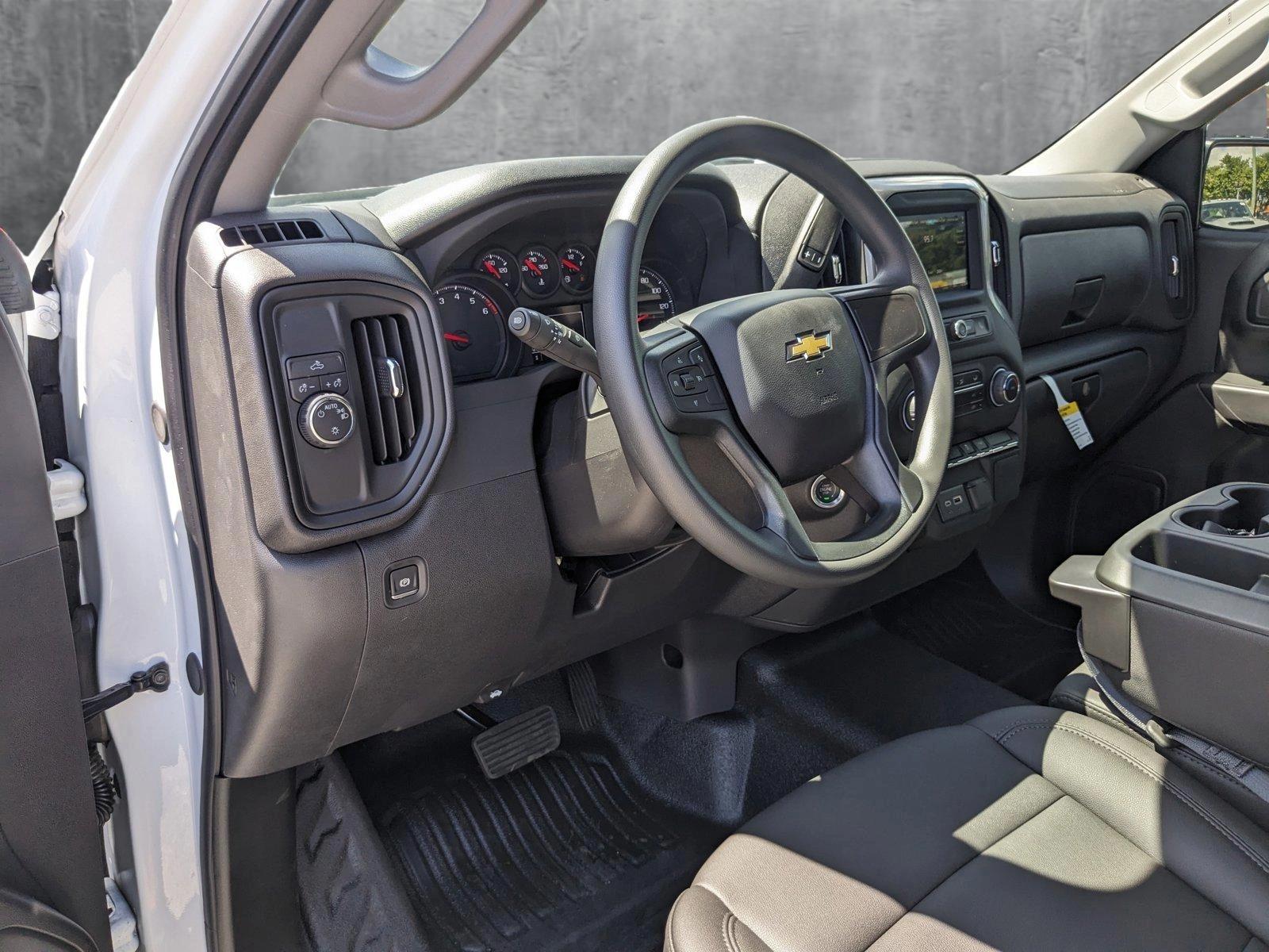 2024 Chevrolet Silverado 1500 Vehicle Photo in MIAMI, FL 33172-3015