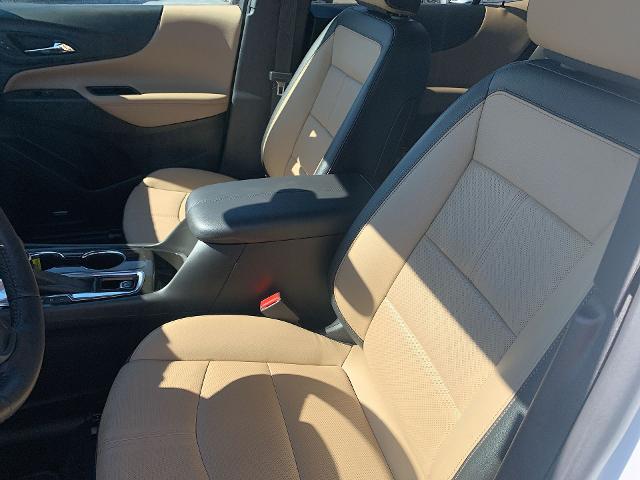 2022 Chevrolet Equinox Vehicle Photo in MOON TOWNSHIP, PA 15108-2571