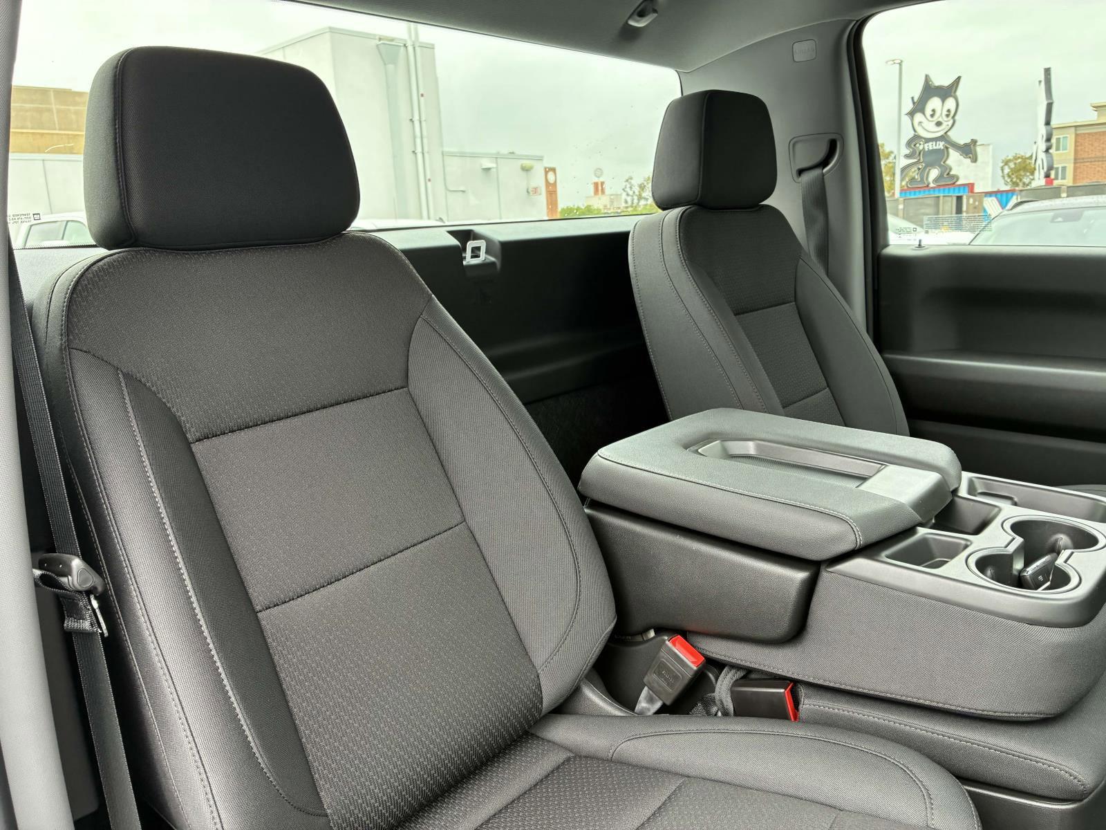 2025 Chevrolet Silverado 1500 Vehicle Photo in LOS ANGELES, CA 90007-3794