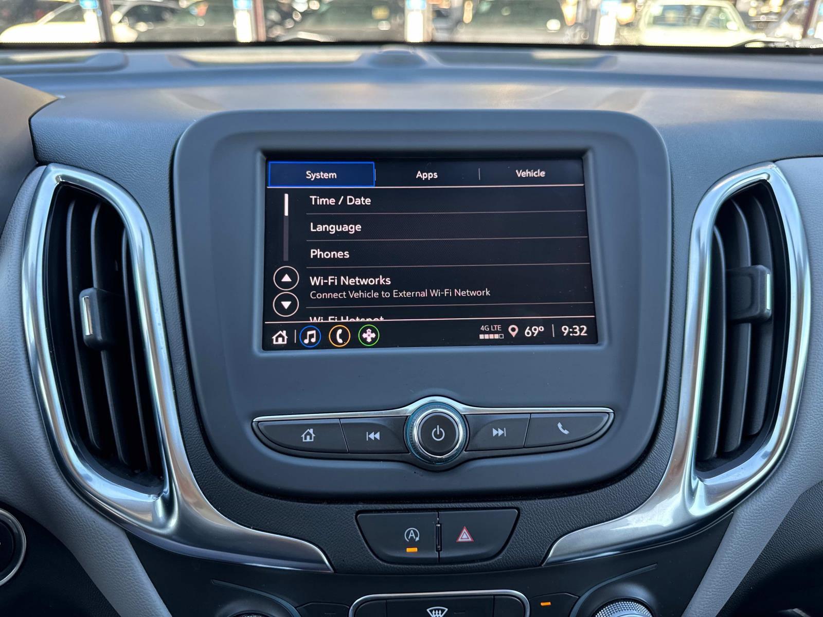 2022 Chevrolet Equinox Vehicle Photo in LOS ANGELES, CA 90007-3794