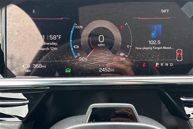 2025 GMC Sierra EV Vehicle Photo in ELK GROVE, CA 95757-8703